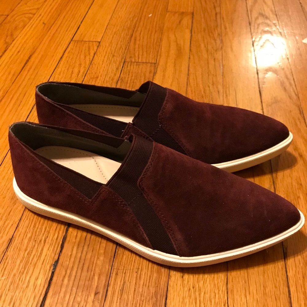 Naya sneakers
